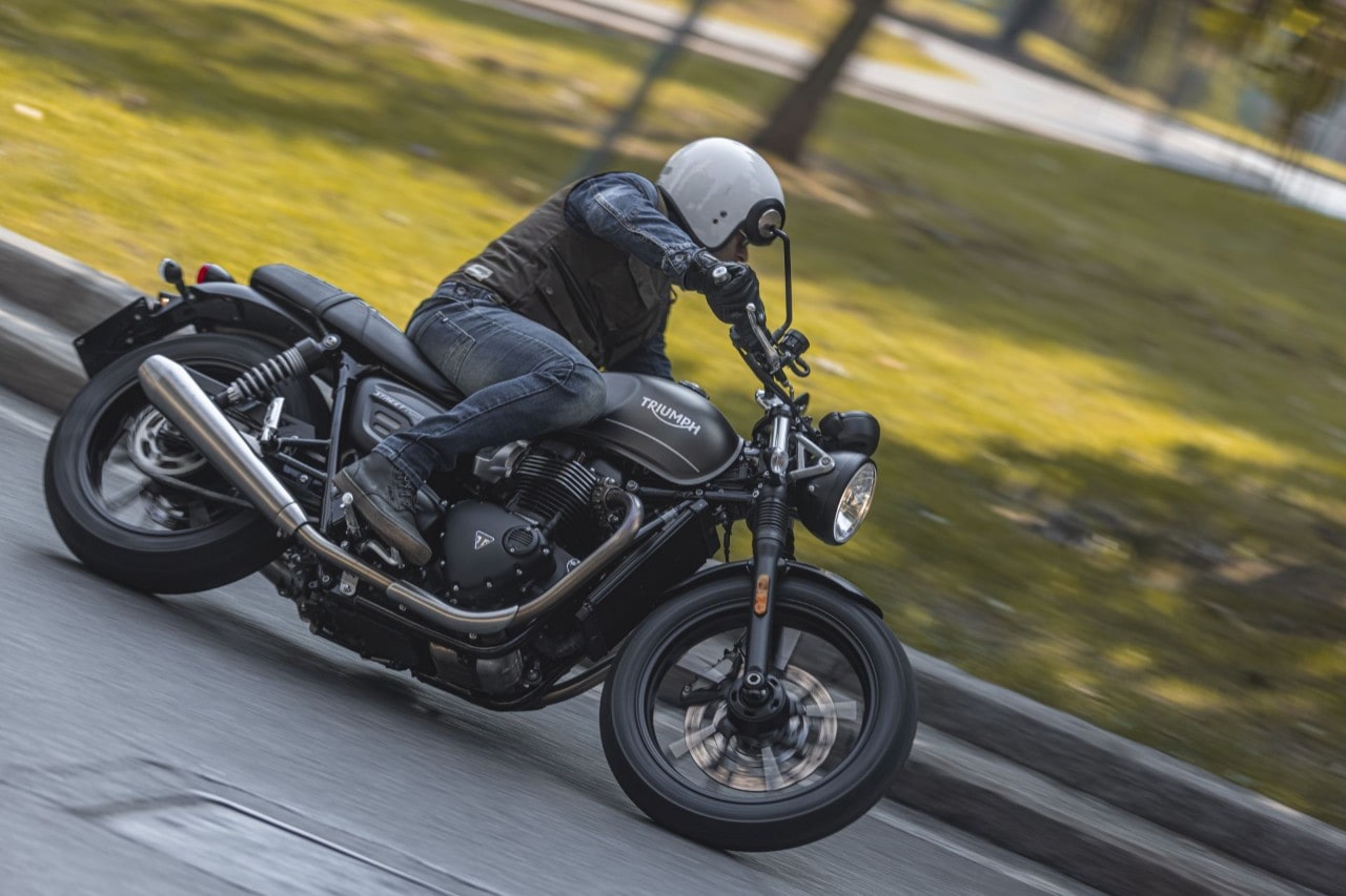Moto Guzzi V7 Centenario e Triumph Street Twin: questione di PEDIGREE